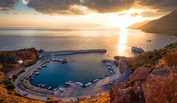 sfakia-port-600