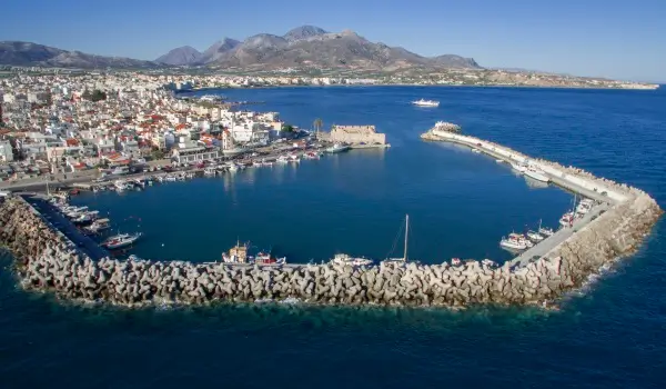 Ierapetra-Port-600