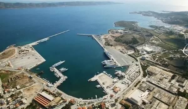 Lavrio-Port600
