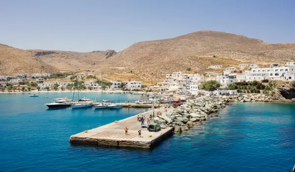 Folegandros-Port600