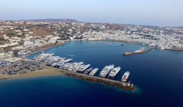 Mykonos-Old-Port600